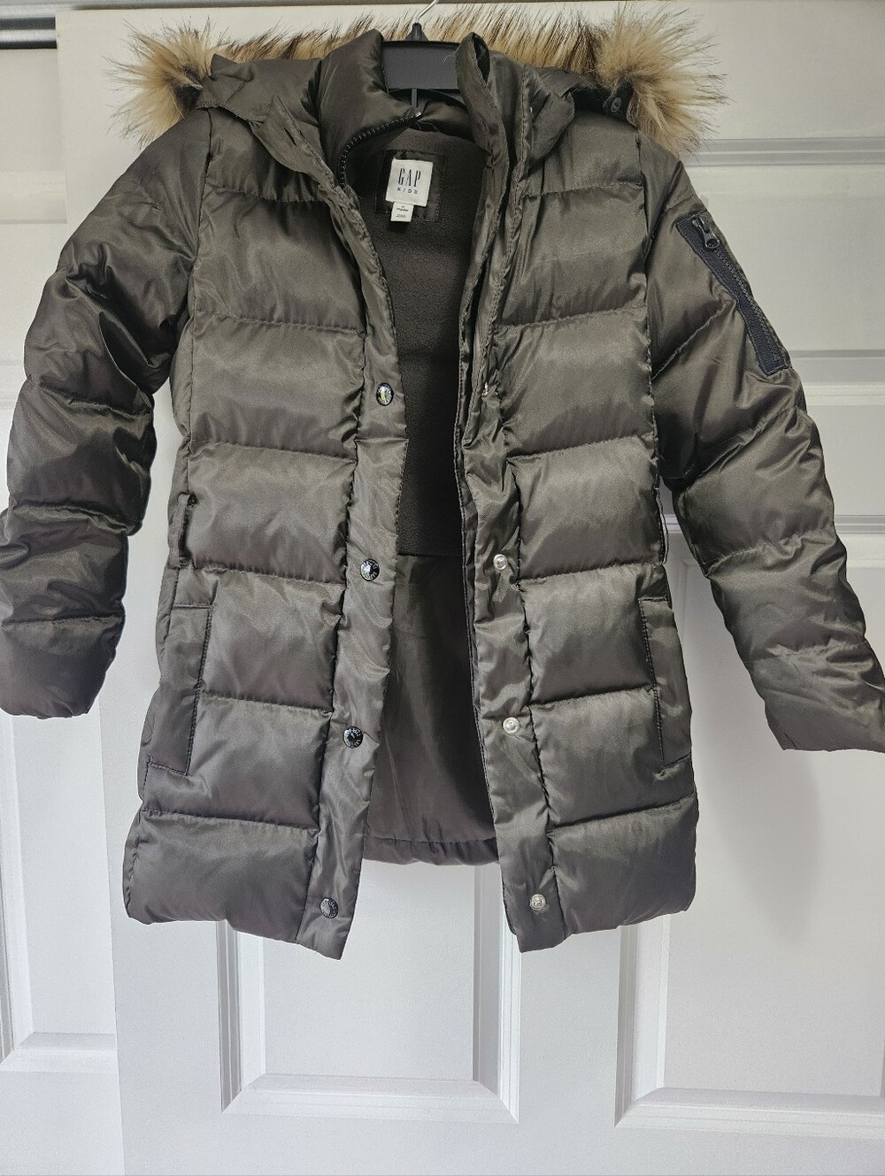 GAP Kids Girls Olive Green Quilted Puffer Coat with Faux-Fur Trim